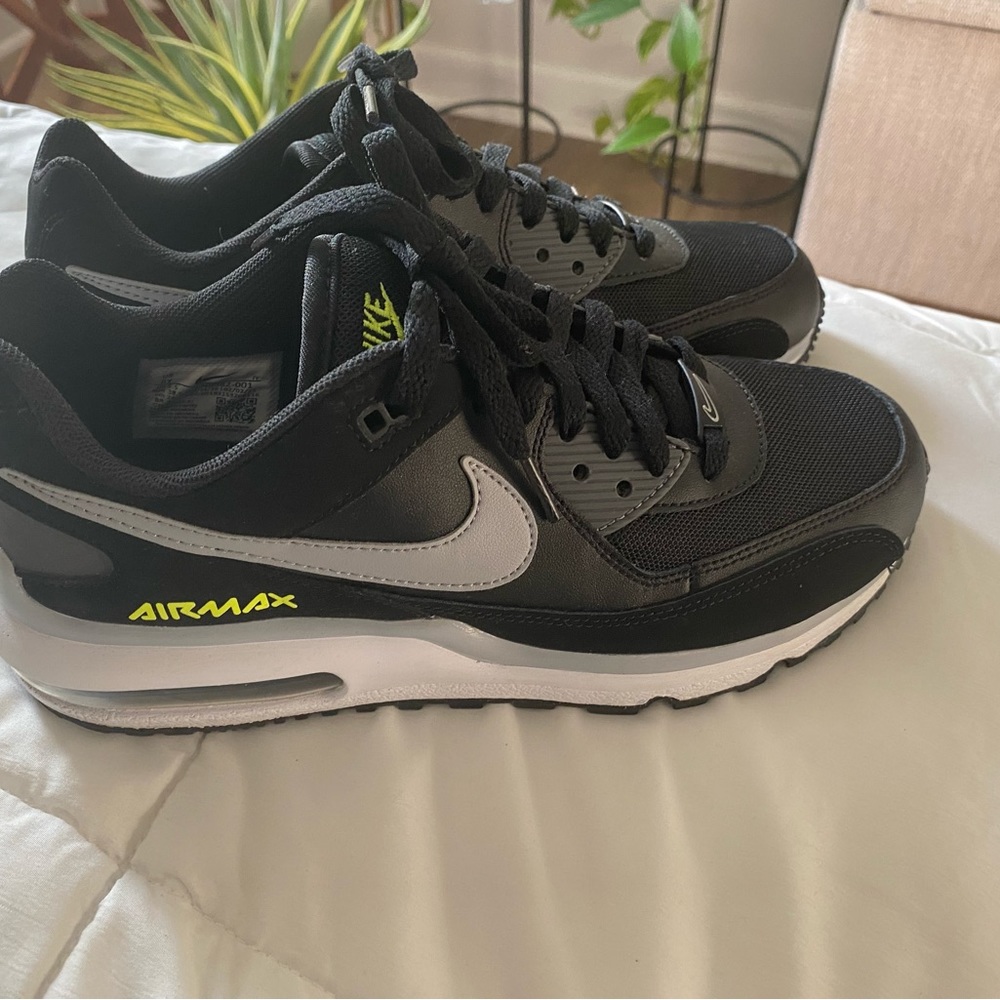 Nike Air Max Wright Womens Size 7.5 Youth Size 6 Black/Neon SneakersNike